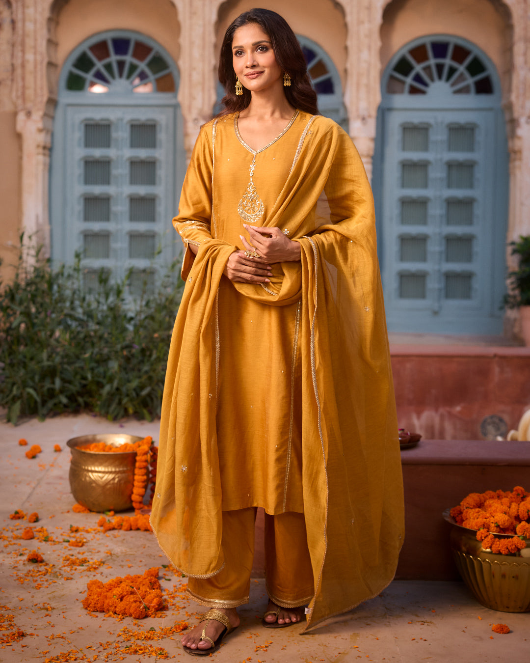 Roshanara Leela Marigold Kurta