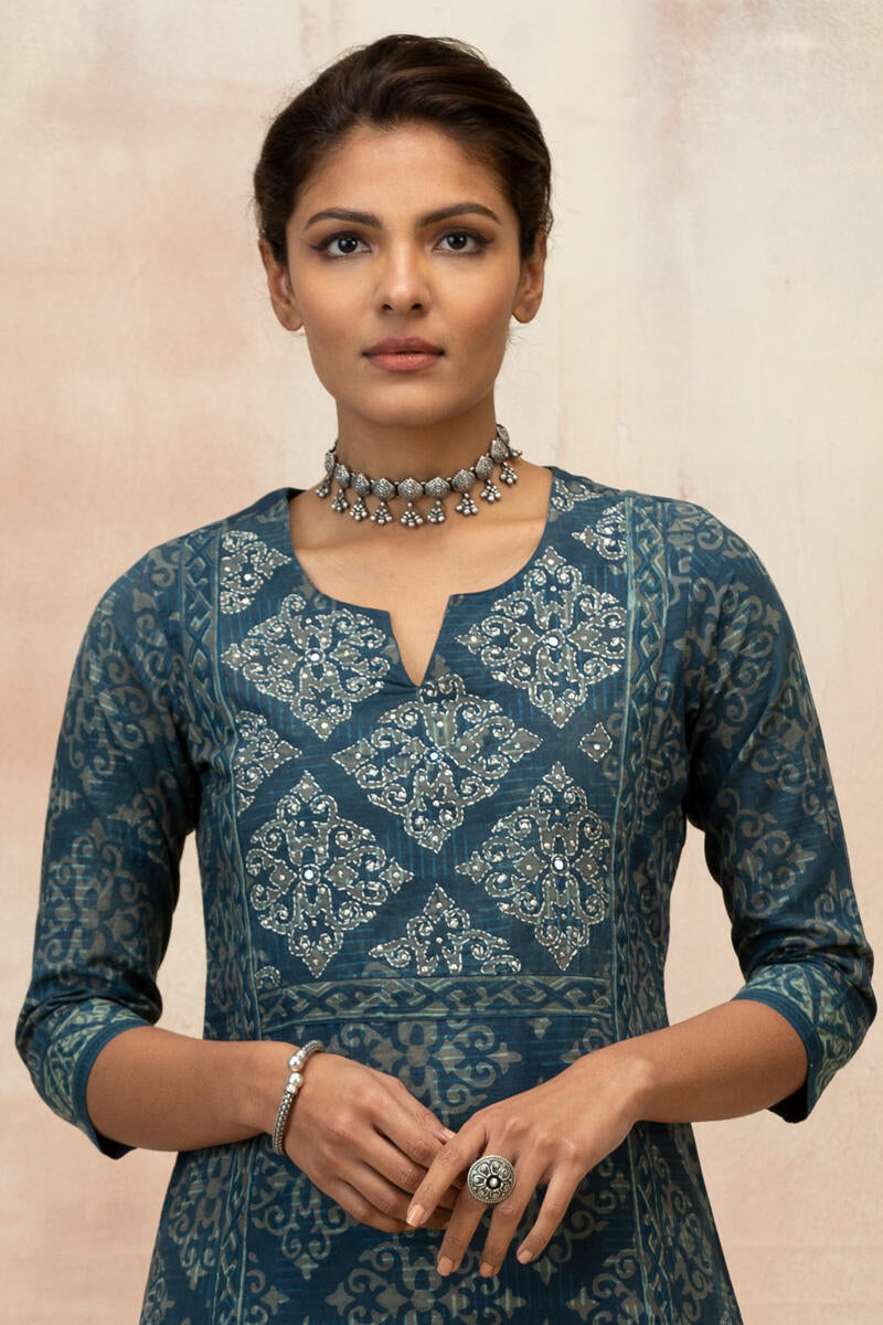 Rehnuma Afreen Kurta