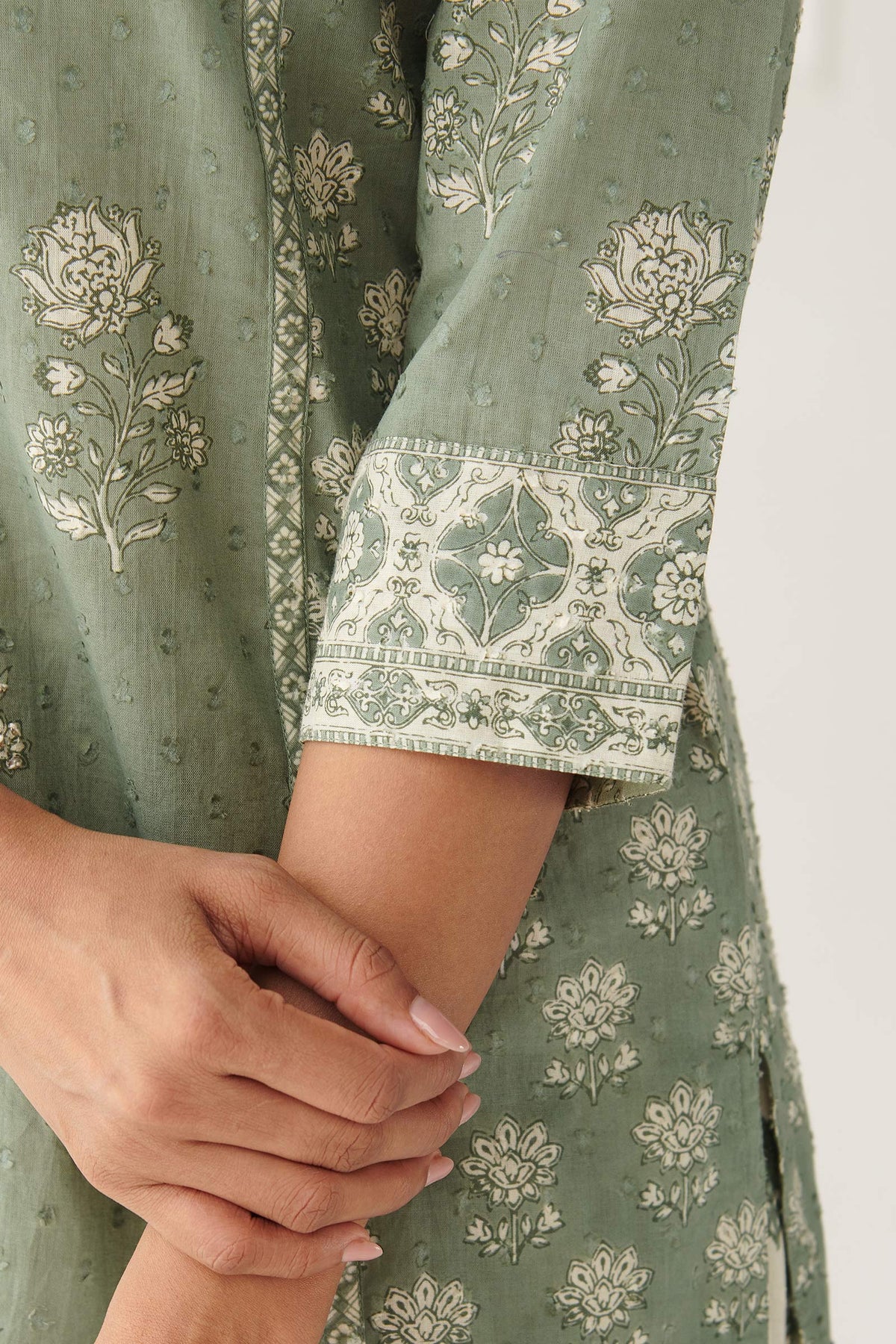 Gulbarg Kaira Sanganeri Kurta