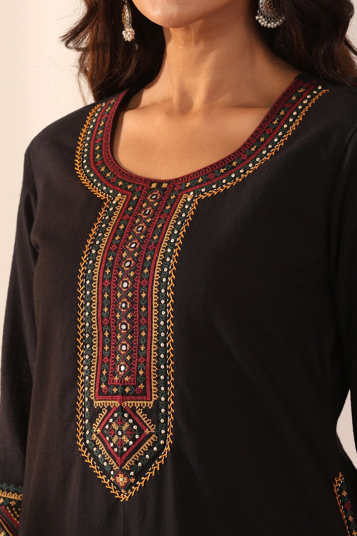 Mehraab Nahiza Black Kurta