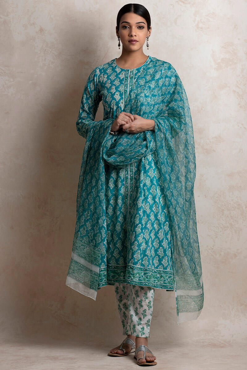 Darya Nusrat Kurta