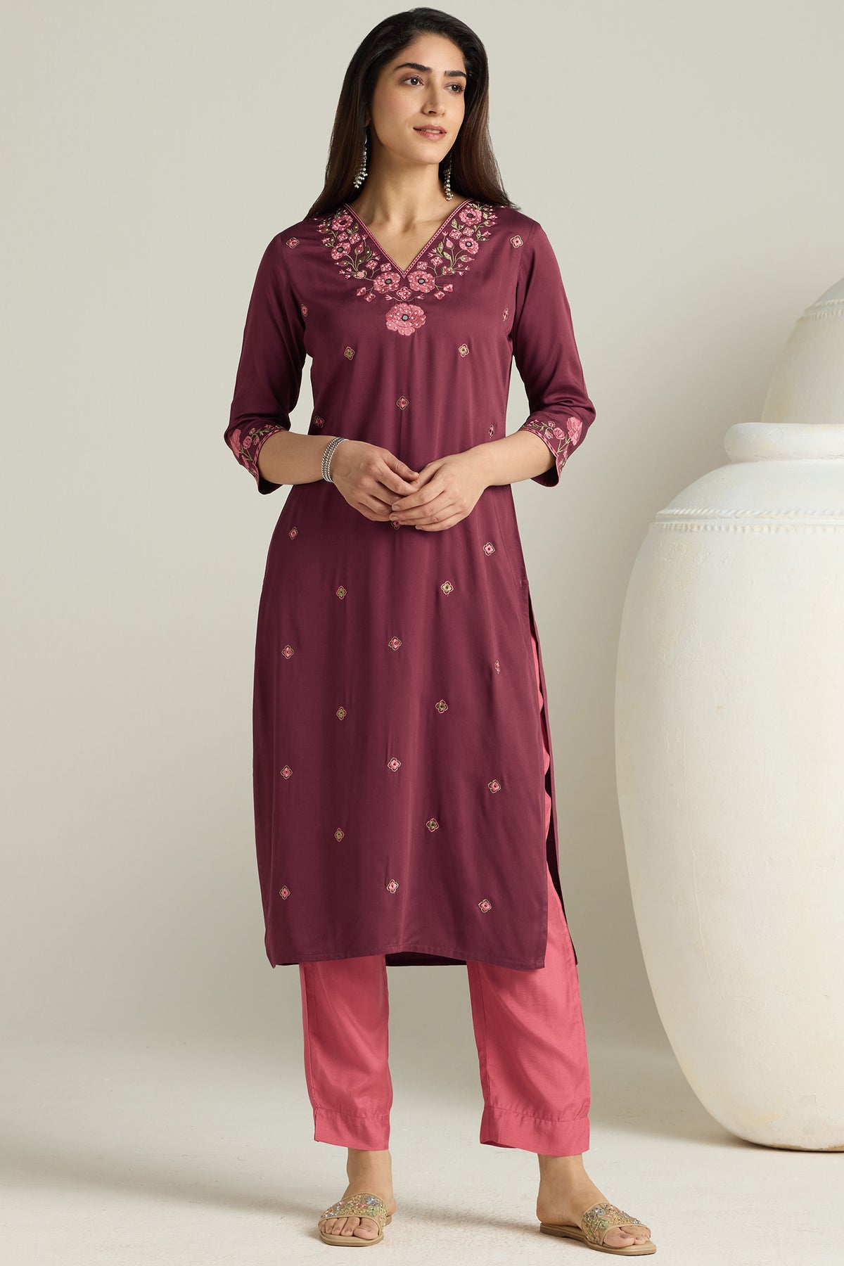 Surplus: Mehraab Laila Kurta