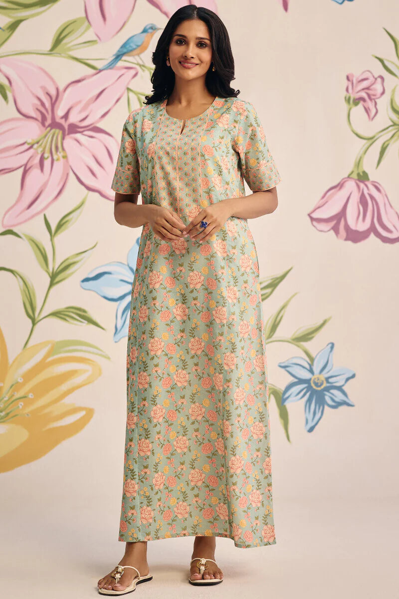 Surplus: Gulraiz Saira Kaftan