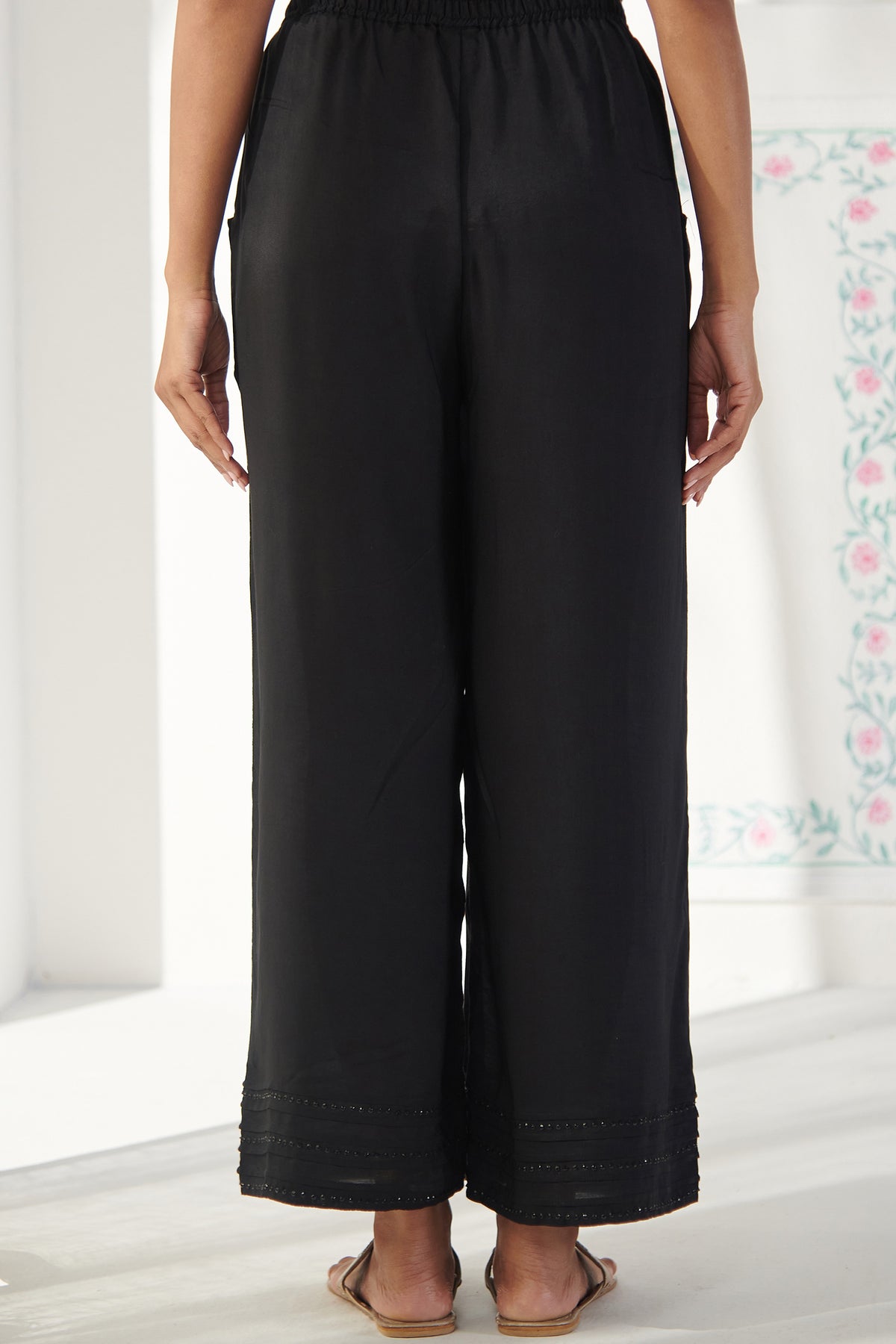 Roza Mehar Black Farsi