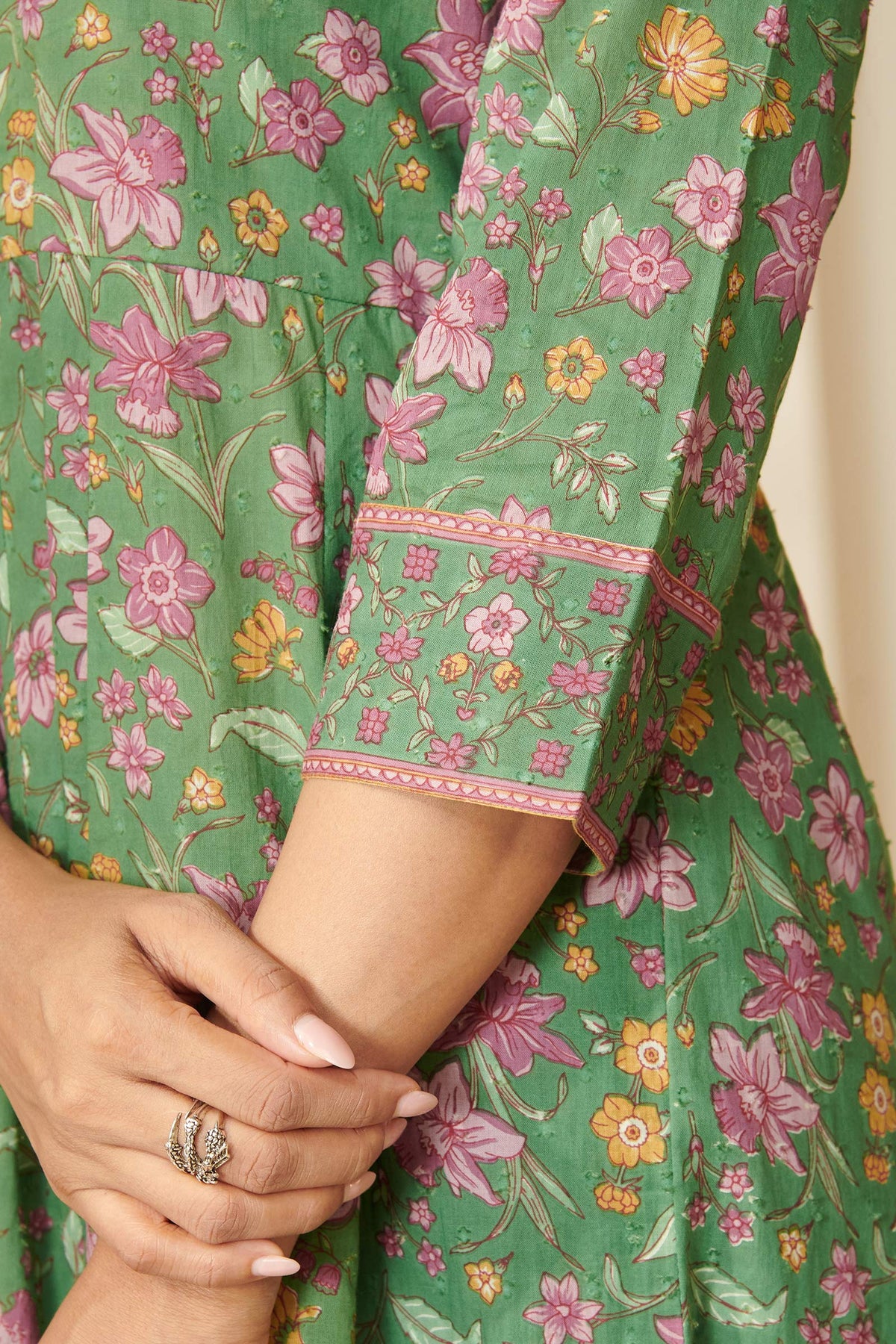 Gauhar Alaya Sanganeri Kurta