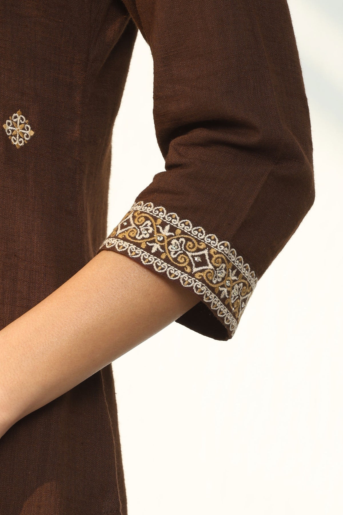 Mehraab Aisha Kurta