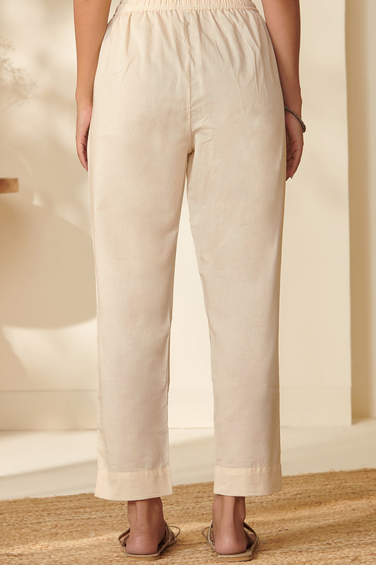 Surplus: Roza Faraz Off White Narrow Pants