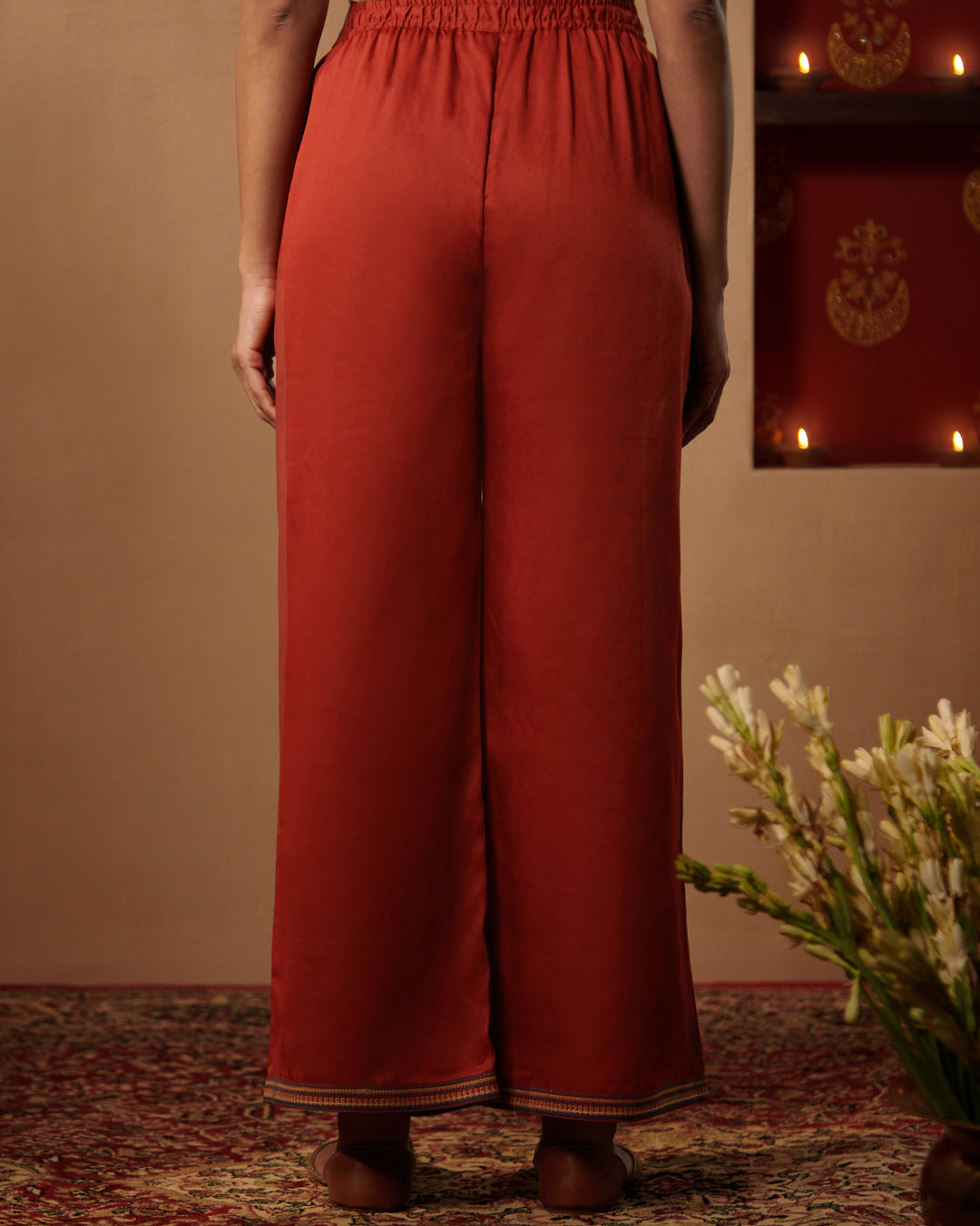 Roshanara Rahida Red Farsi