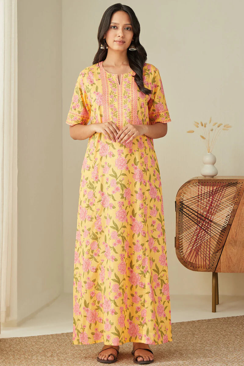 Mahnoor Saira Kaftan