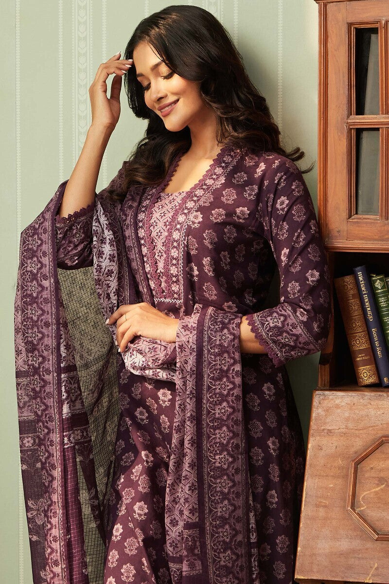 Mahnoor Siya Kurta