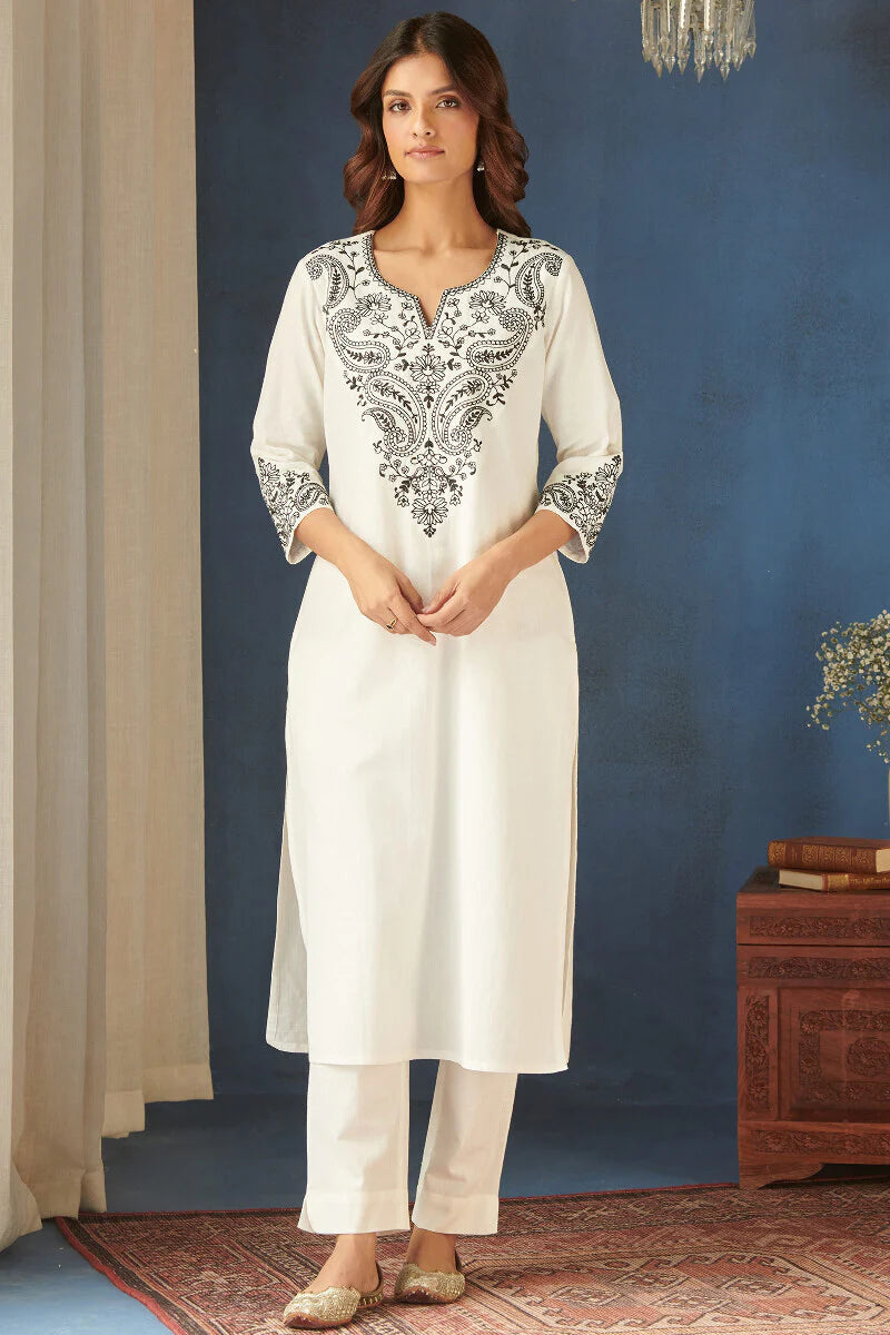 Surplus: Mirza Amaira Kurta