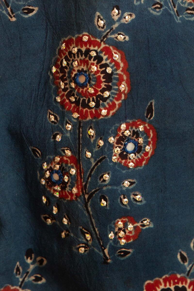 Sehra Zafina Ajrak Kurta