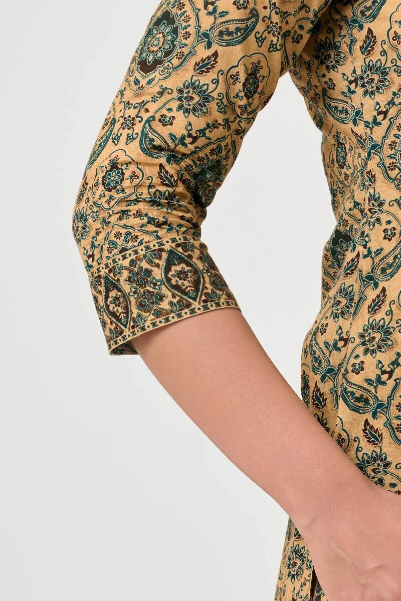 Surplus: Rangrez Naziya Kurta