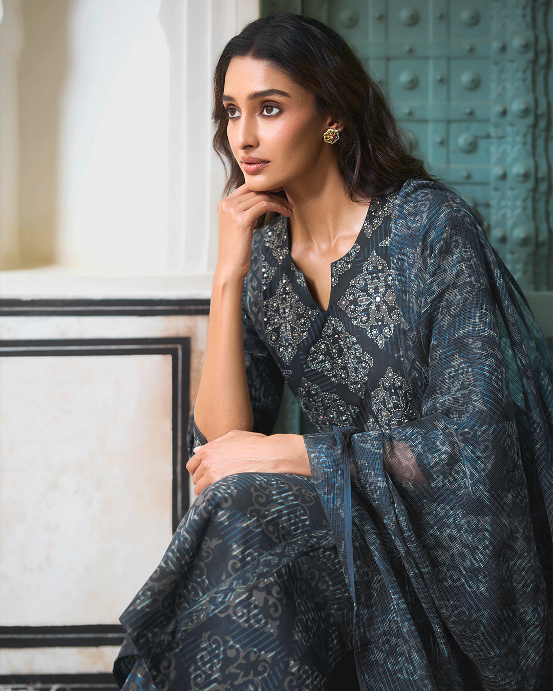Rehnuma Afreen Akola Dabu Kurta