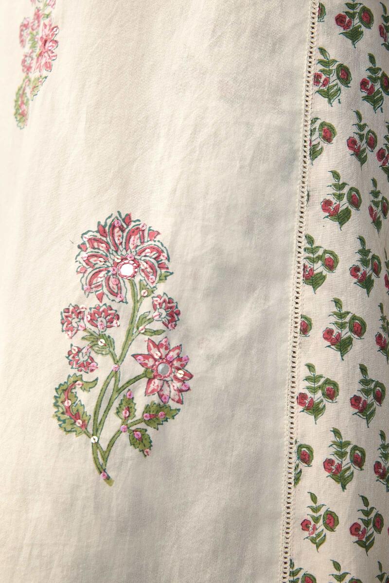 Nasrine Nahida Sanganeri Kurta