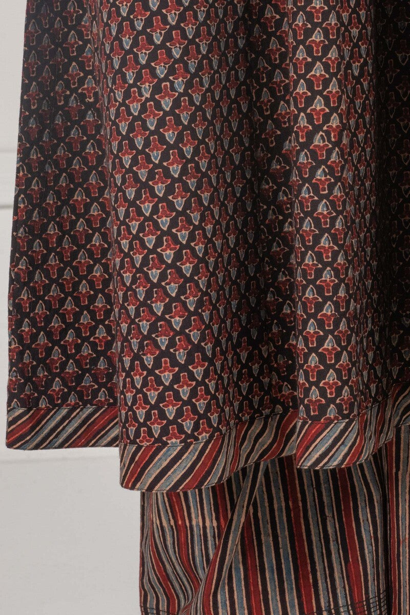 Sehra Mirza Ajrak Kurta