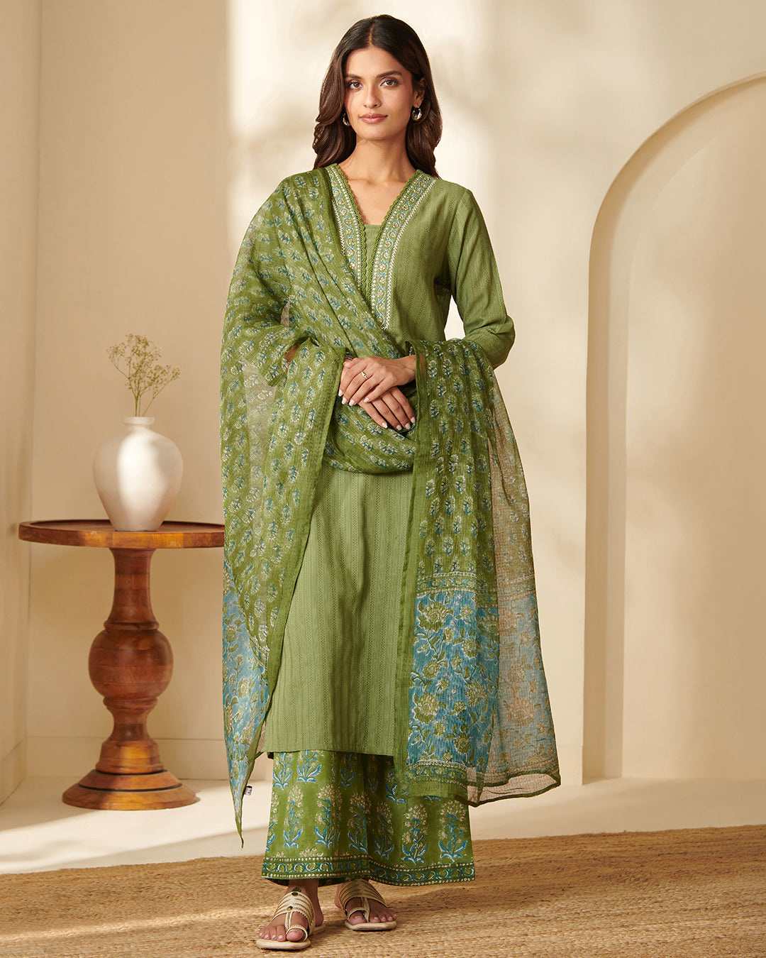Gulbarg Aaira Sanganeri Kurta