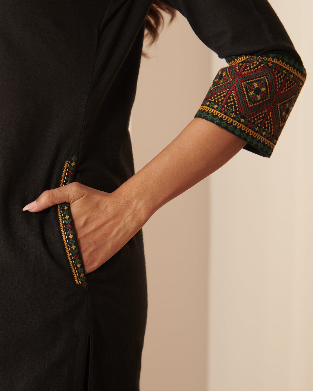 Mehraab Nahiza Black Kurta