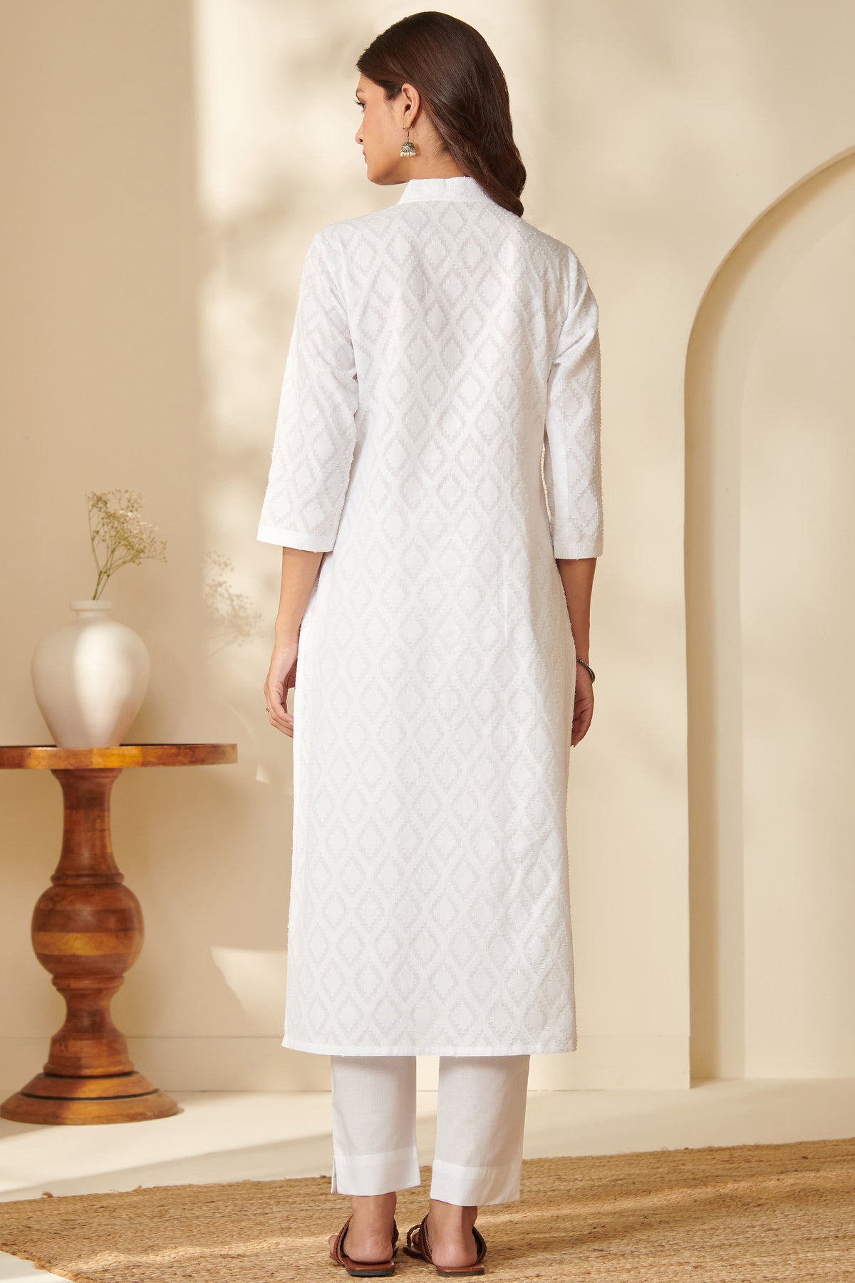 Roza Mehnaz White Kurta