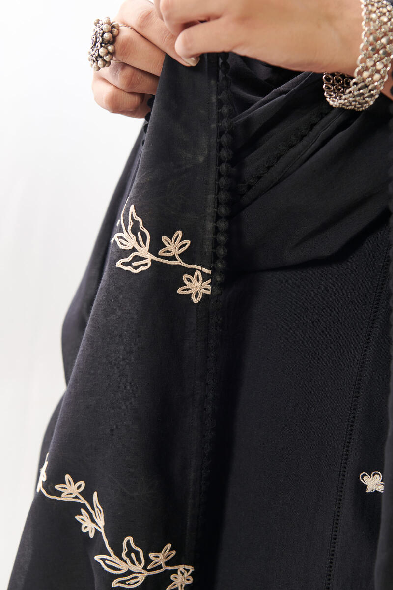 Mirza Kaynat Dupatta