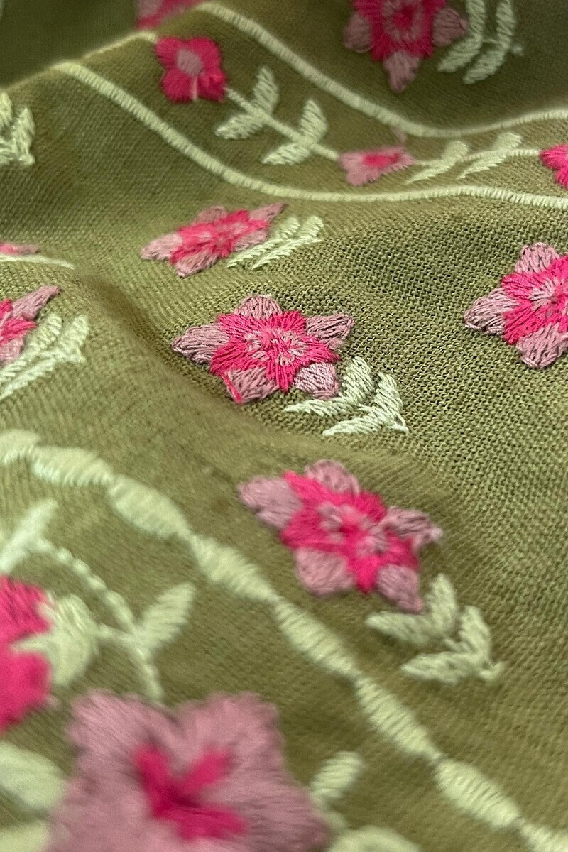 Rosheen Zinat Kurta
