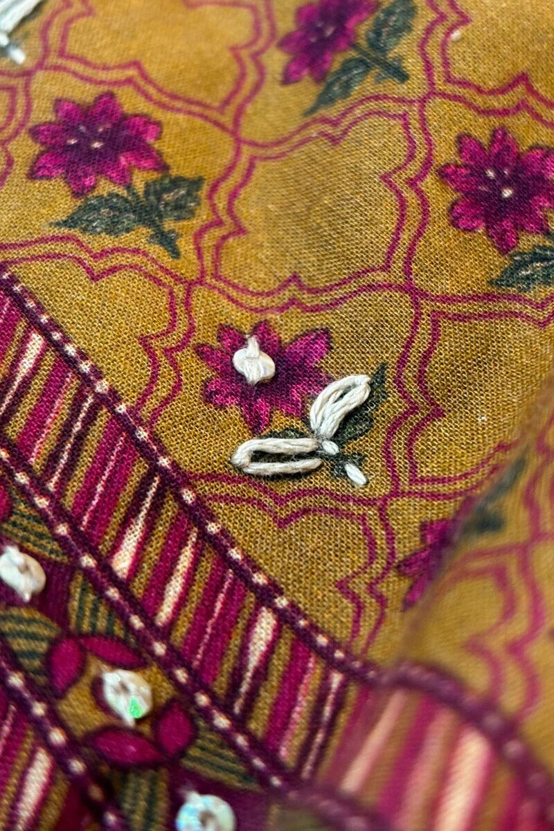 Surplus: Mahnoor Zainab Kurta