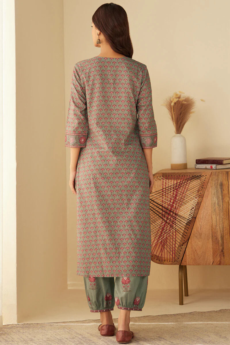 Mahnoor Zoya Kurta
