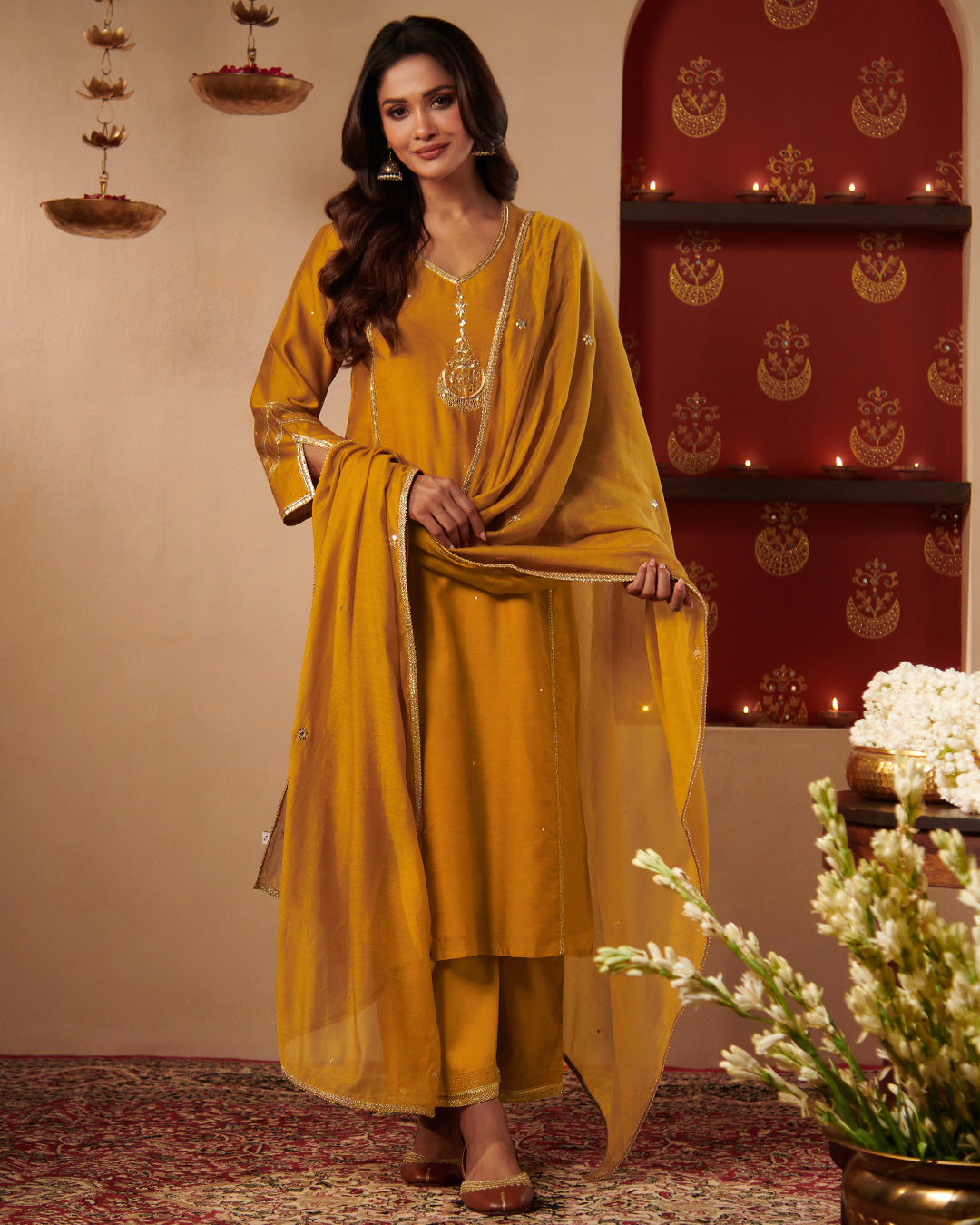 Roshanara Leela Marigold Kurta