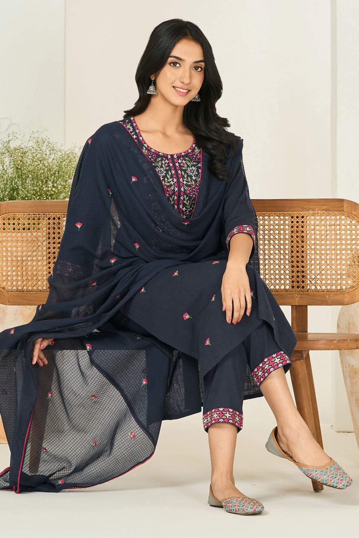 Surplus: Mehraab Sneha Kurta