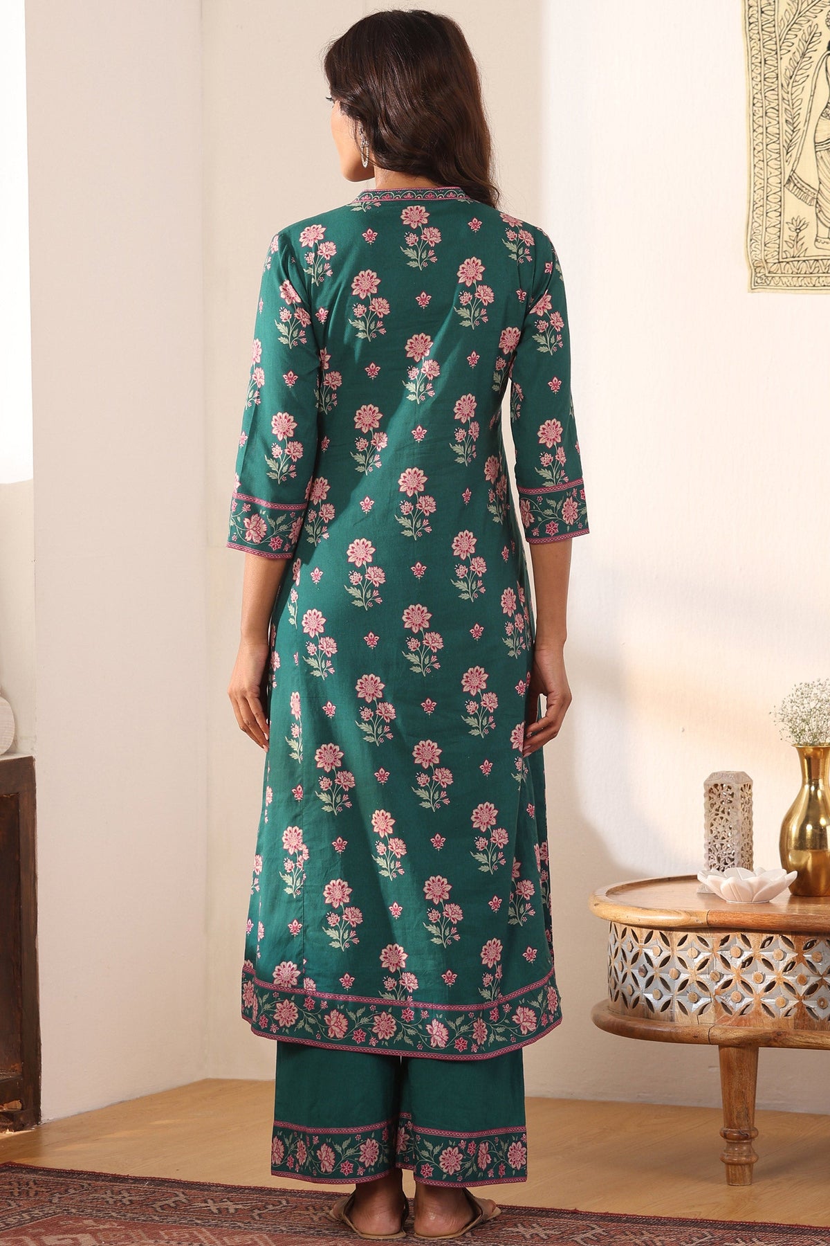 Surplus: Mehreen Mahira Kurta