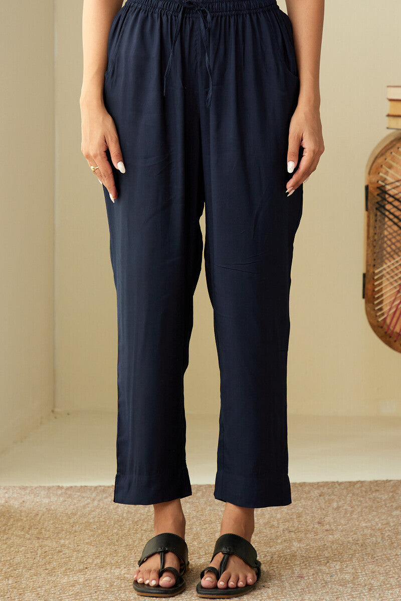Gauhar Kainat Narrow Pants