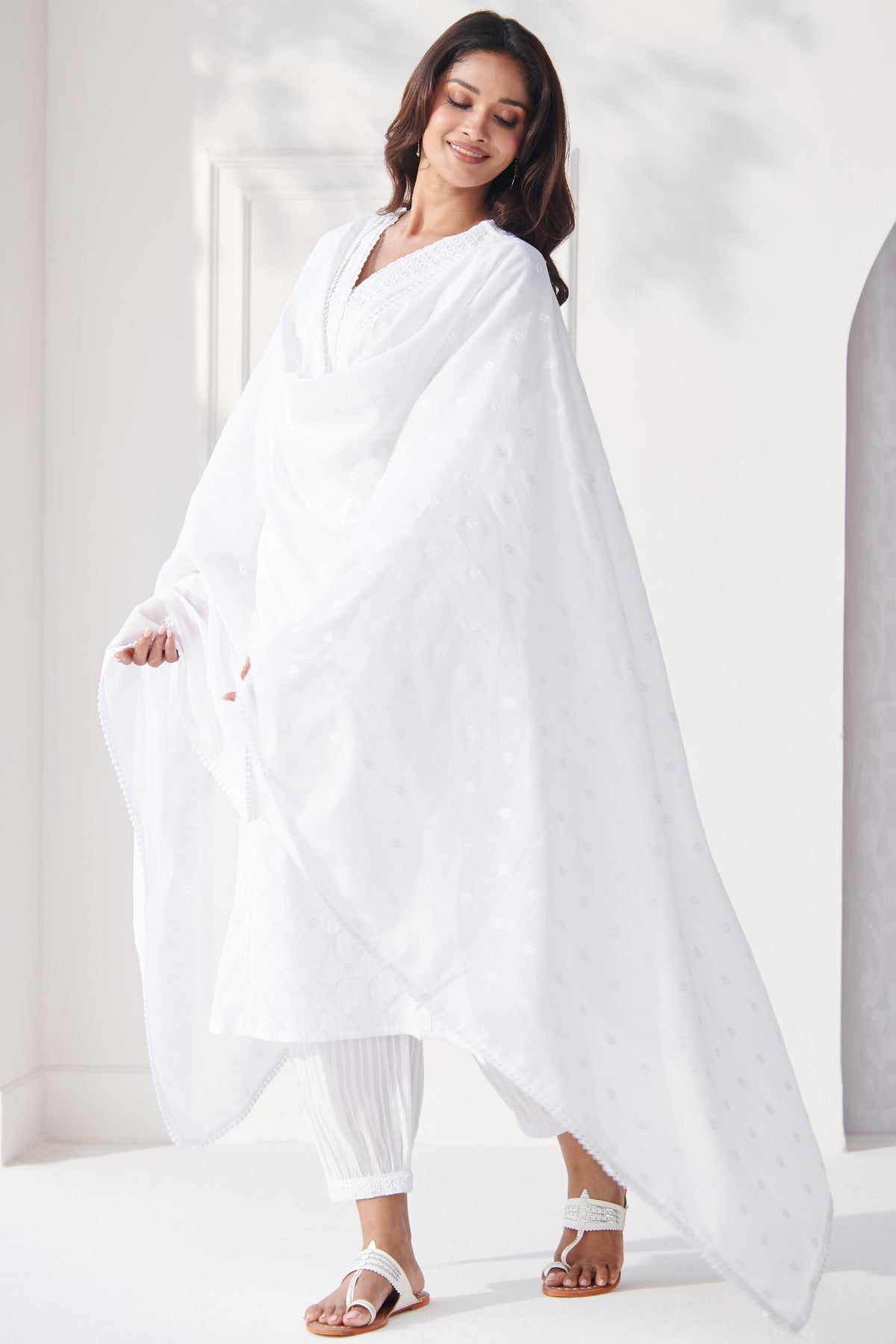 Raahat Aafiyah White Kurta