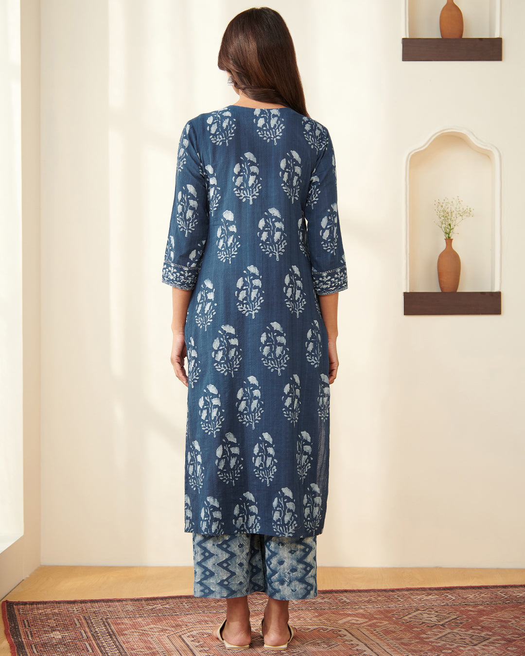 Noor Rumaisa Akola Kurta