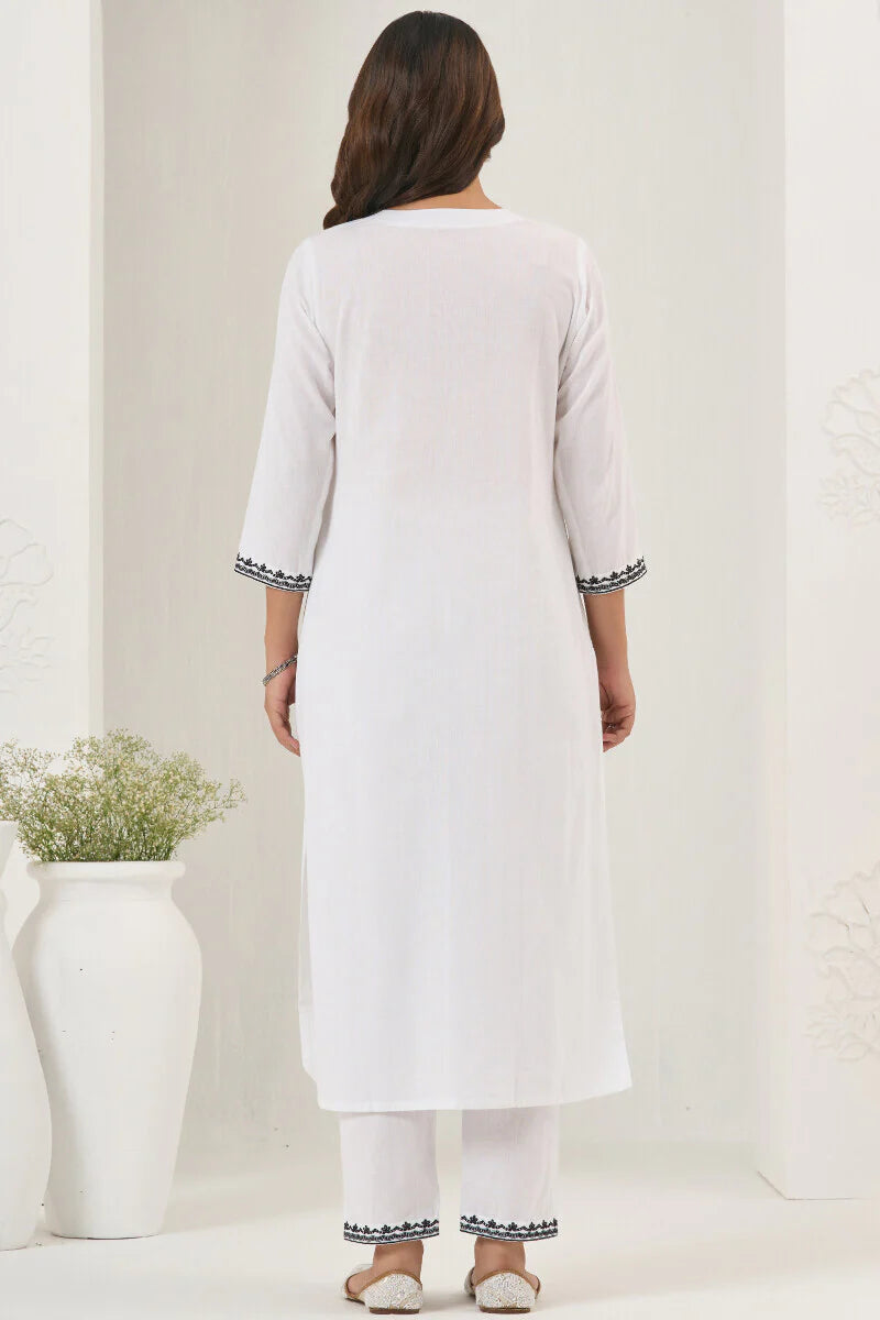 Surplus: Mehraab Nazira Kurta