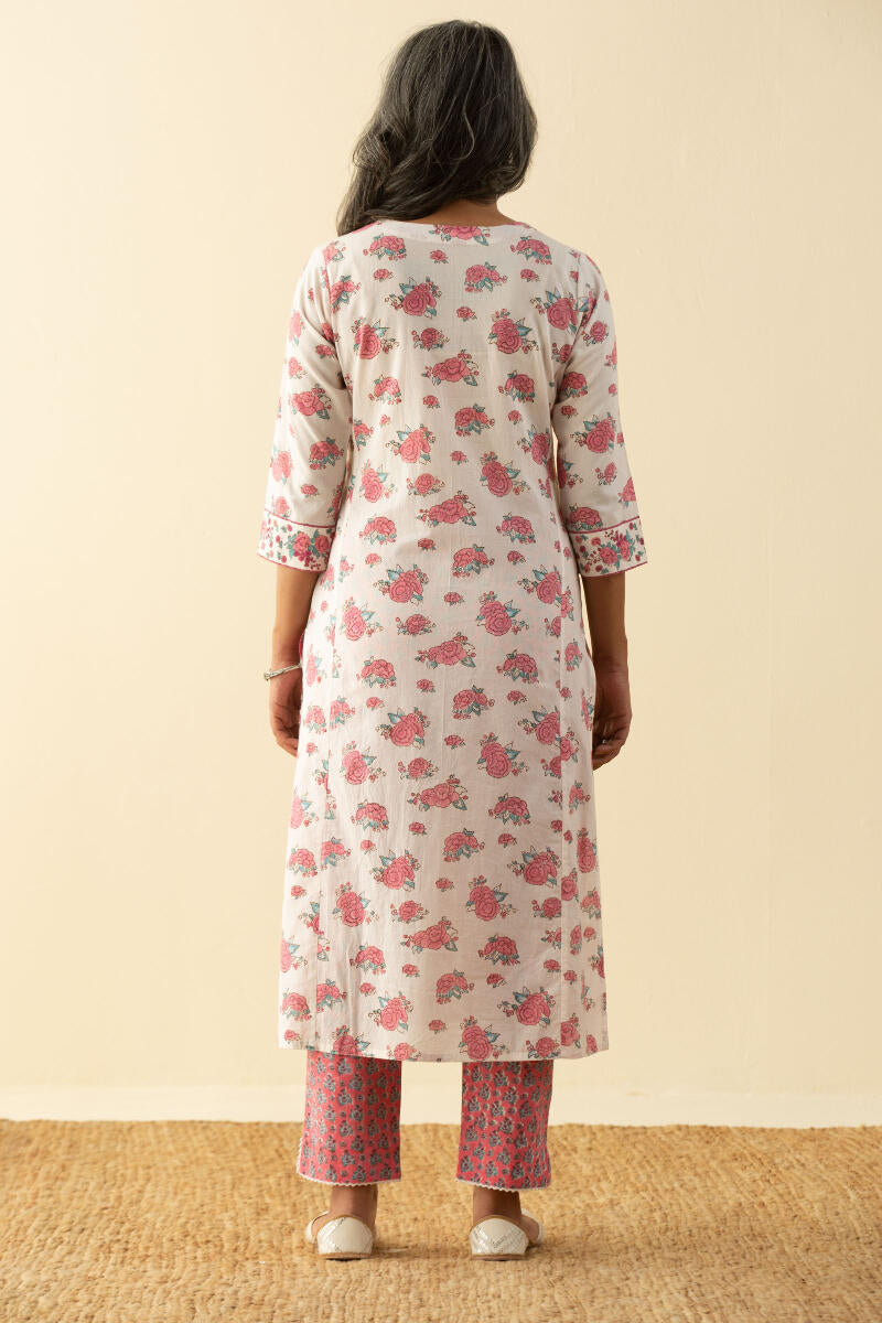 Gulbarg Aiza Kurta