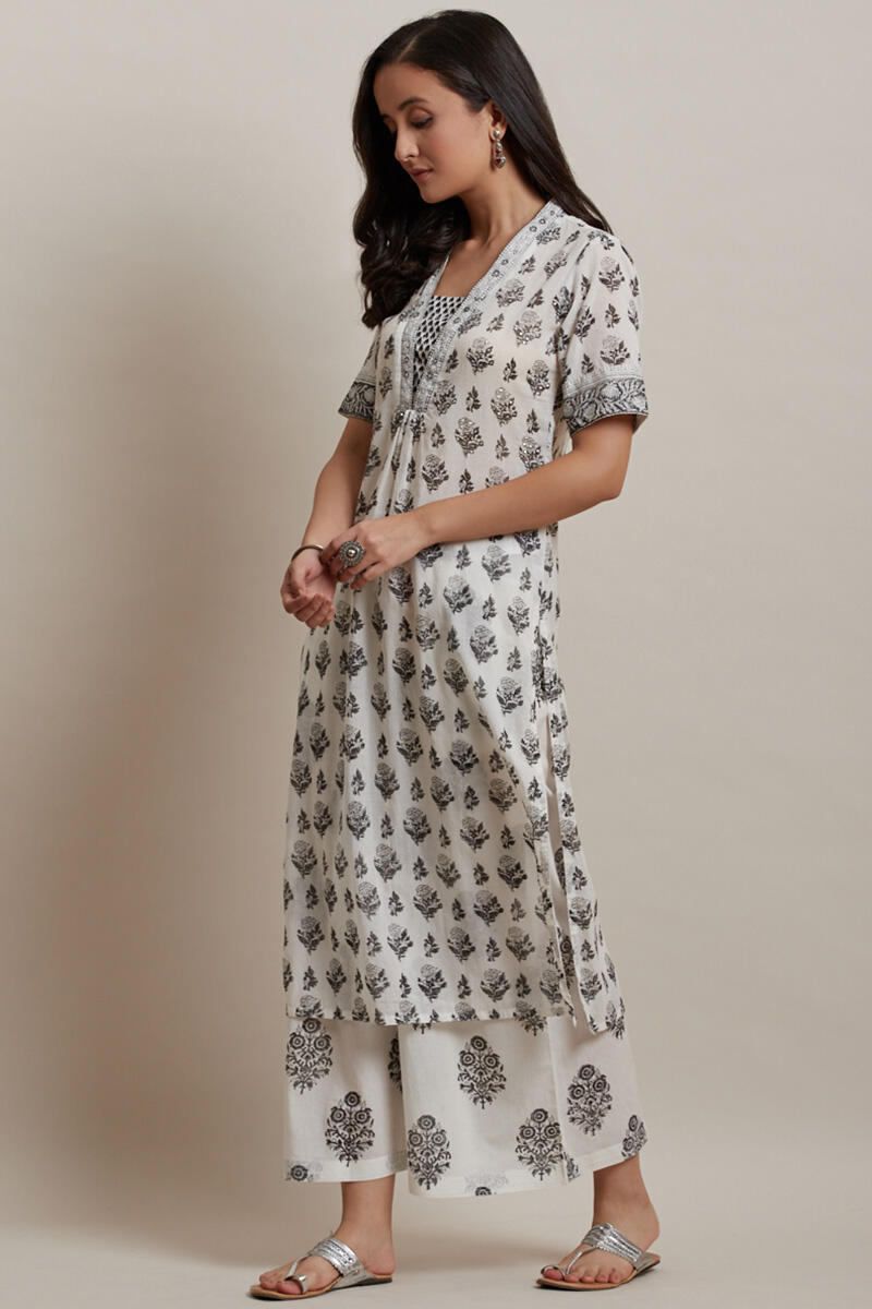 Mumtaz Nazia Kurta