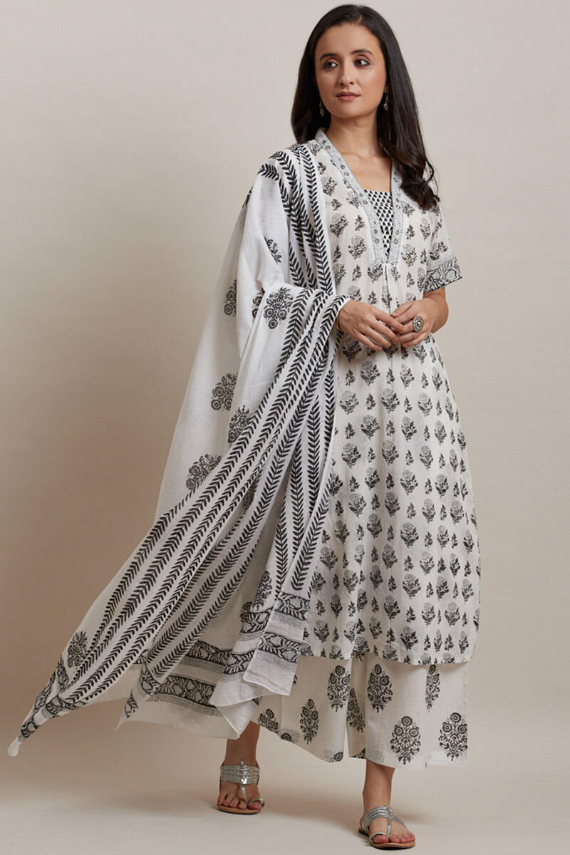 Mumtaz Nazia Kurta