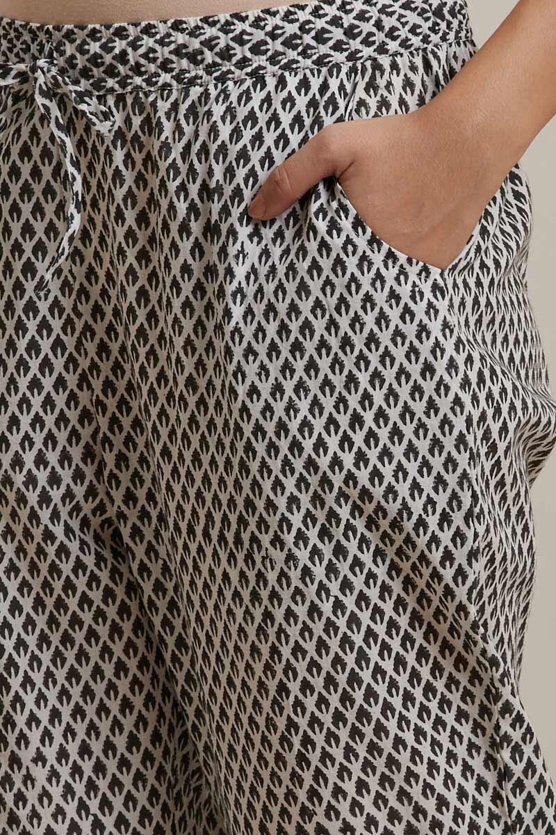 Mumtaz Nazia Narrow Pants