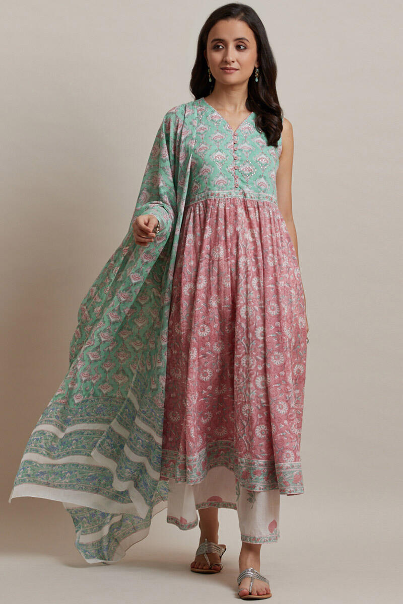 Zunaira Nehar Kurta
