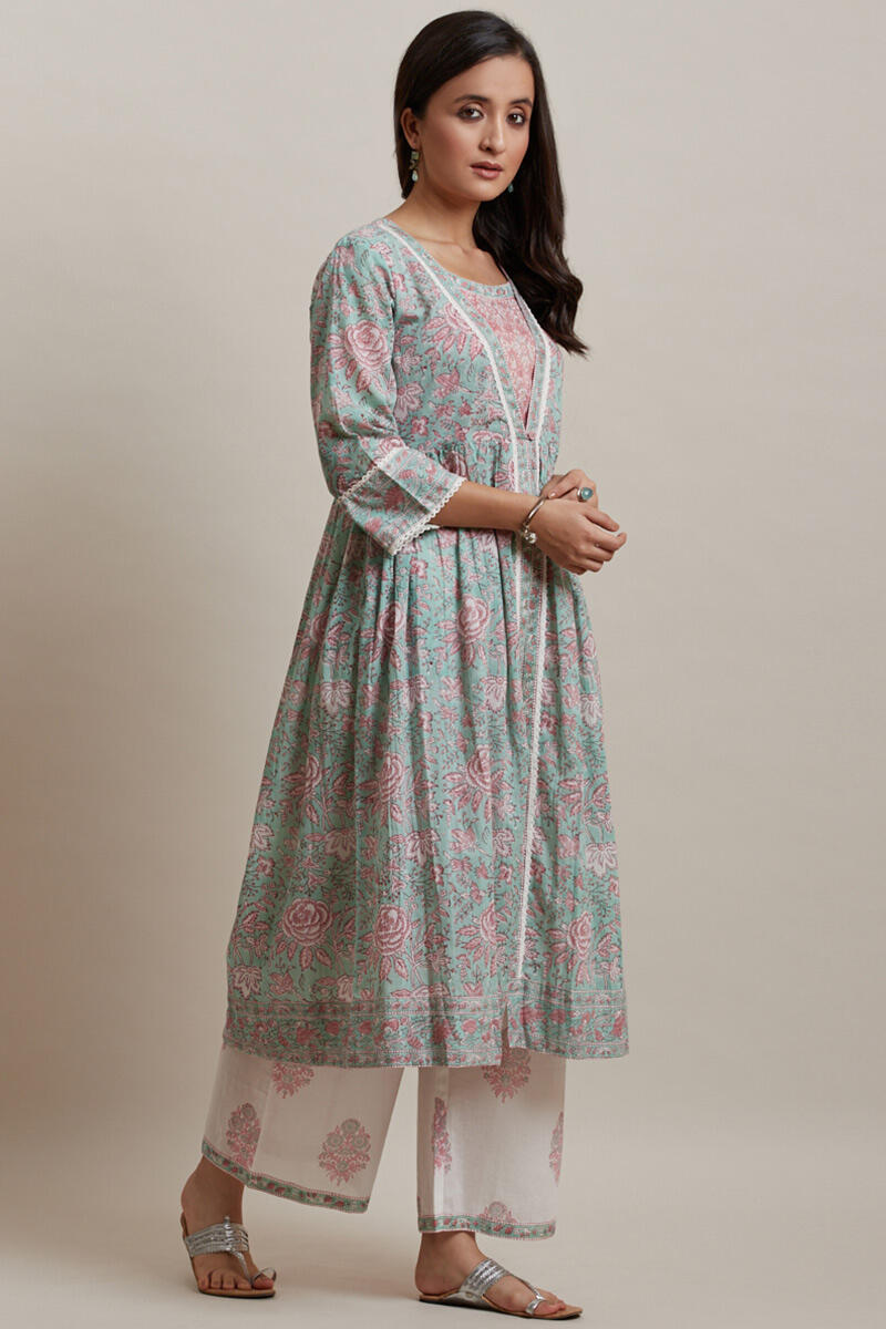 Zunaira Parhez Kurta
