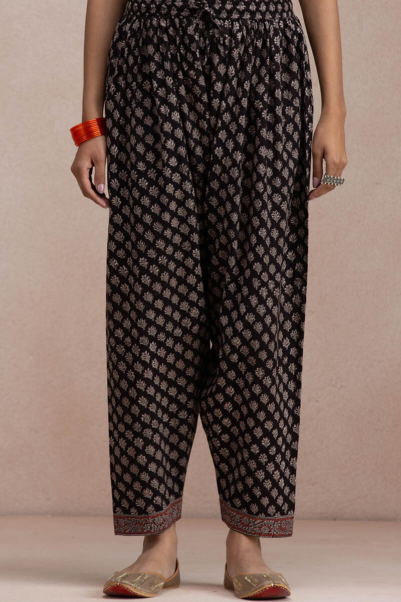 Rehnuma Zoya Salwar