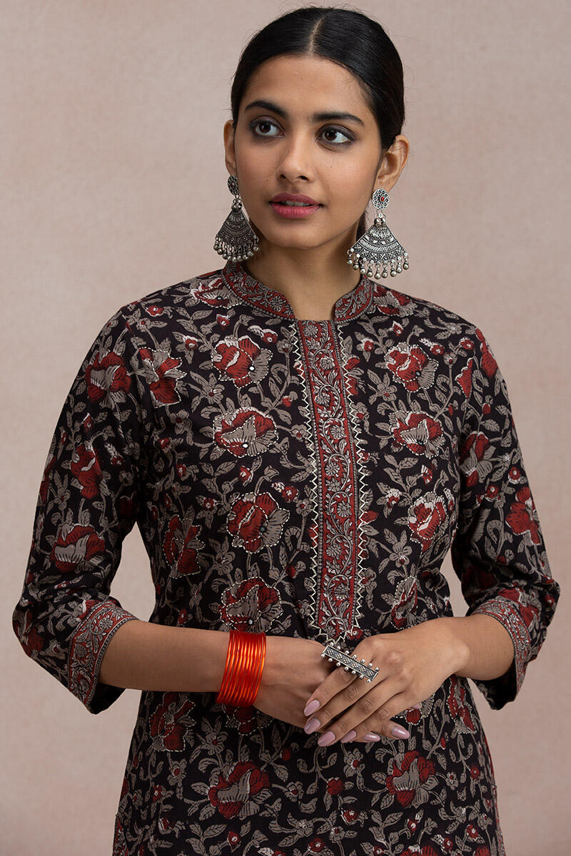 Rehnuma Zoya Kurta
