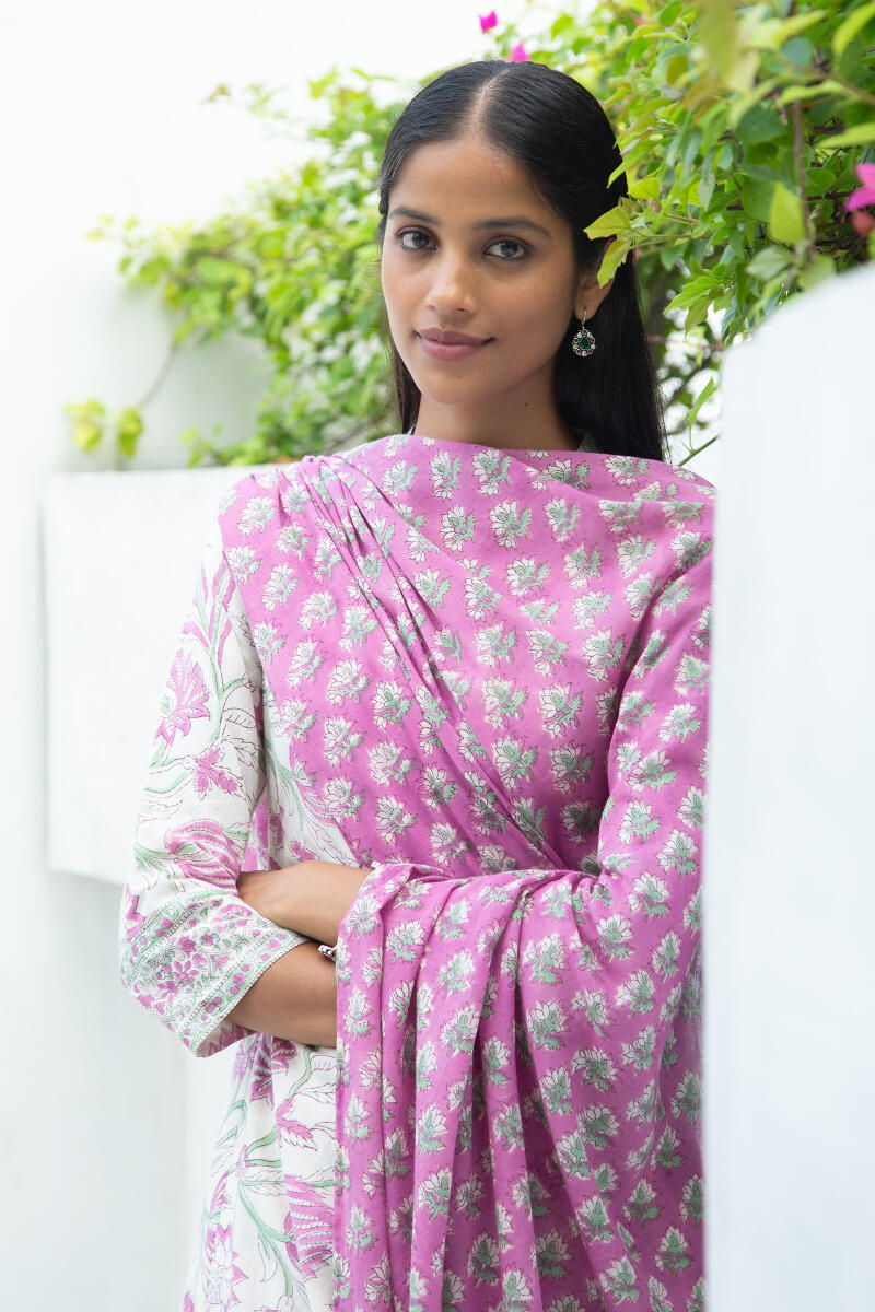 Roz Meher Mahin Dupatta