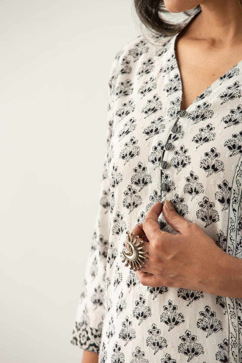 Mumtaz Zeenat Kurta