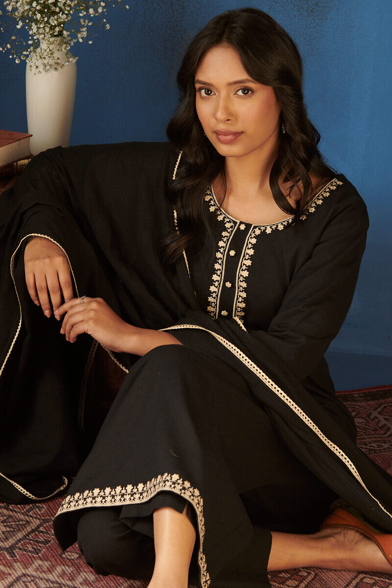 Mirza Jannat Black Kurta