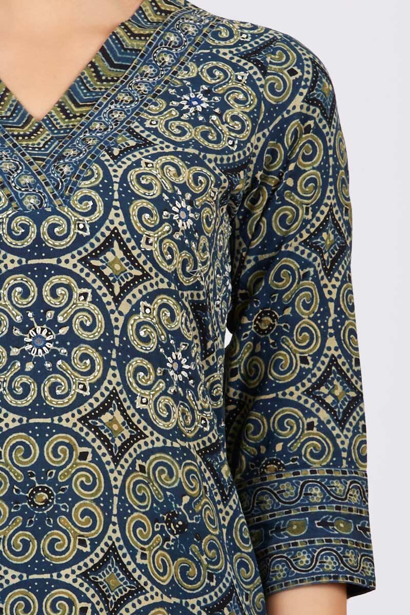 Firdaus Darya Kurta