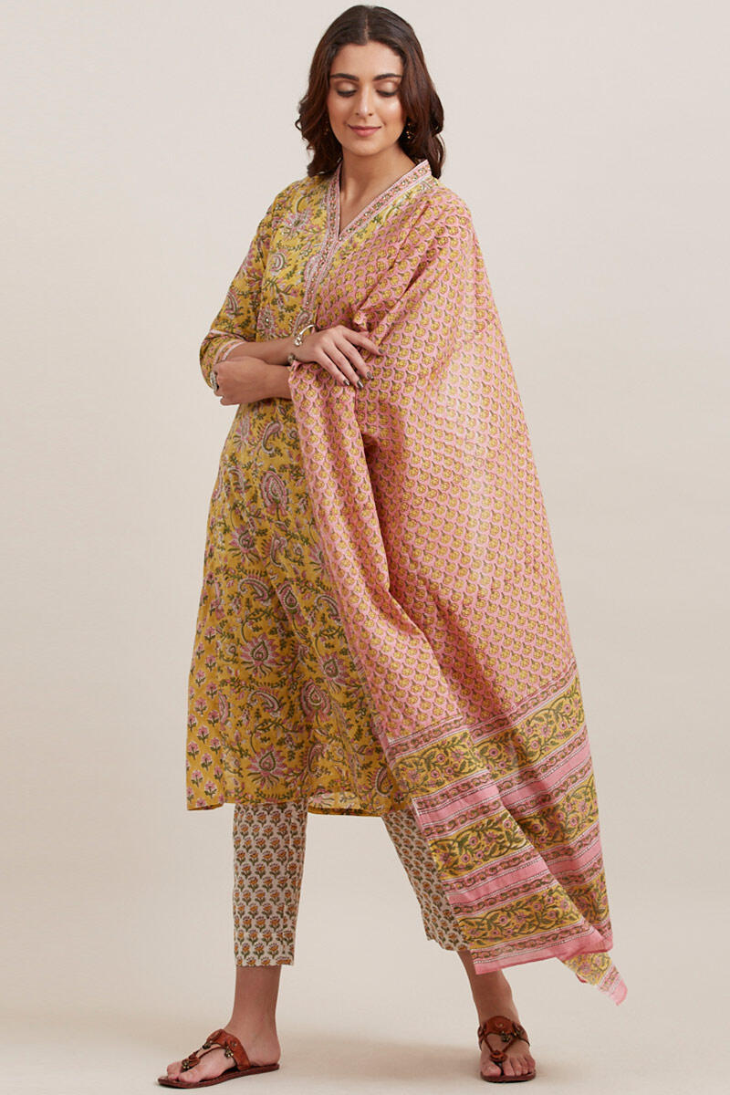 Gauhar Nida Dupatta
