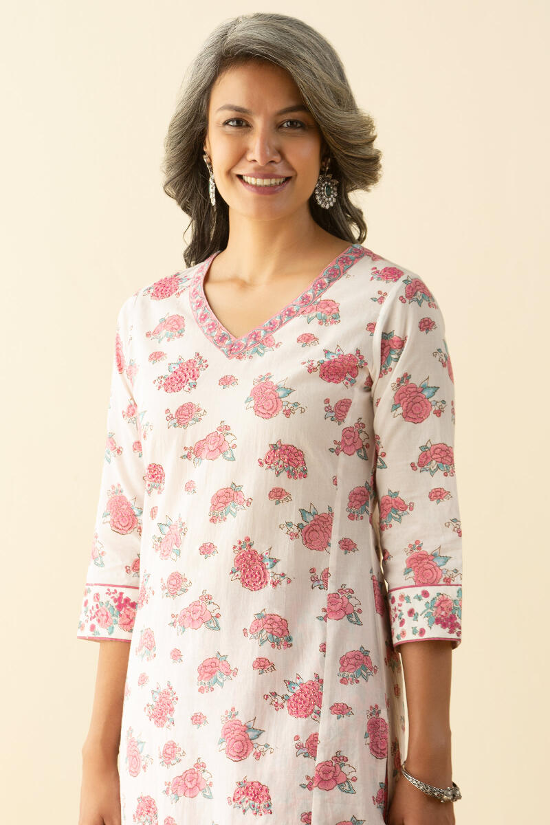 Gulbarg Aiza Kurta