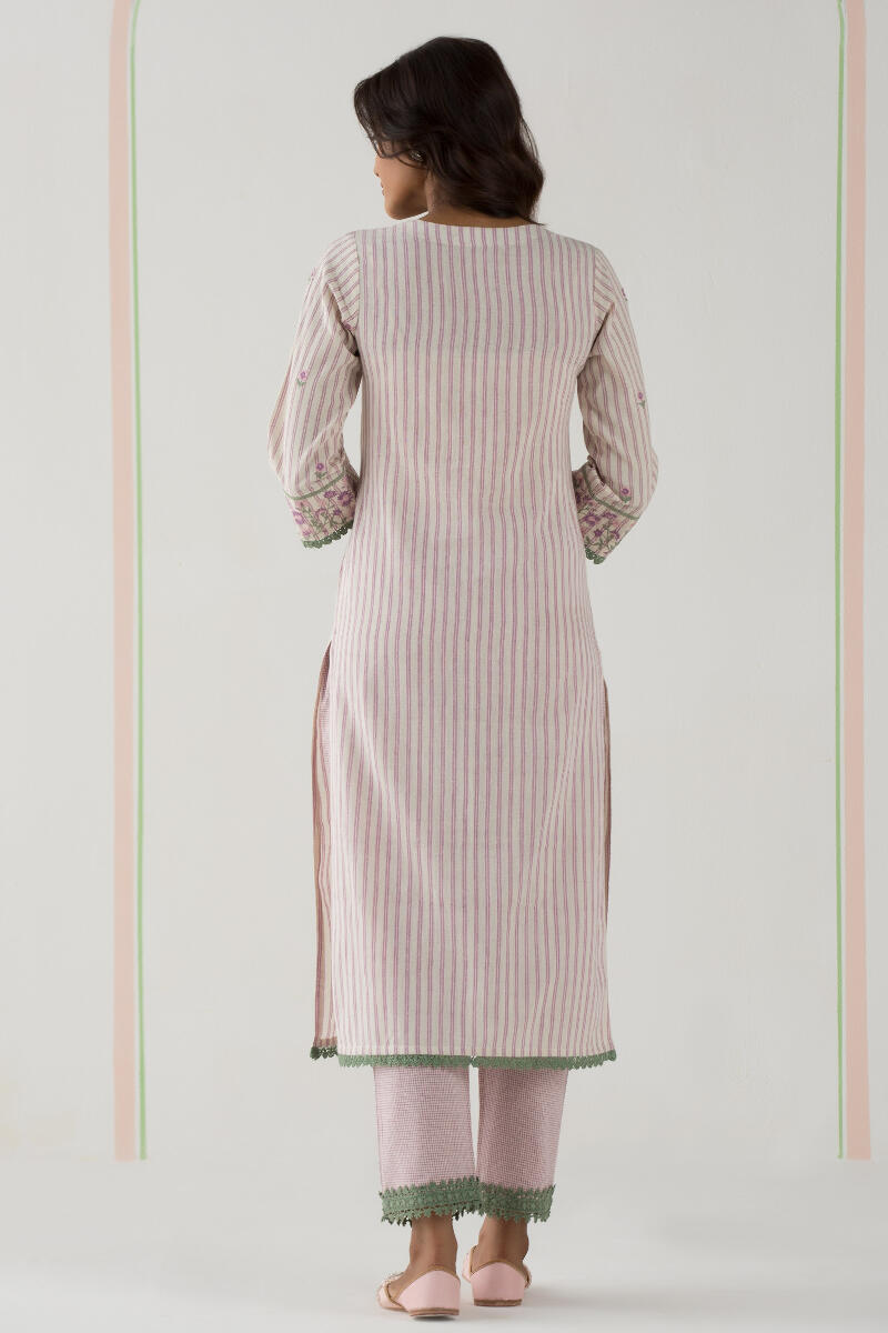 Gulbarg Amira Kurta