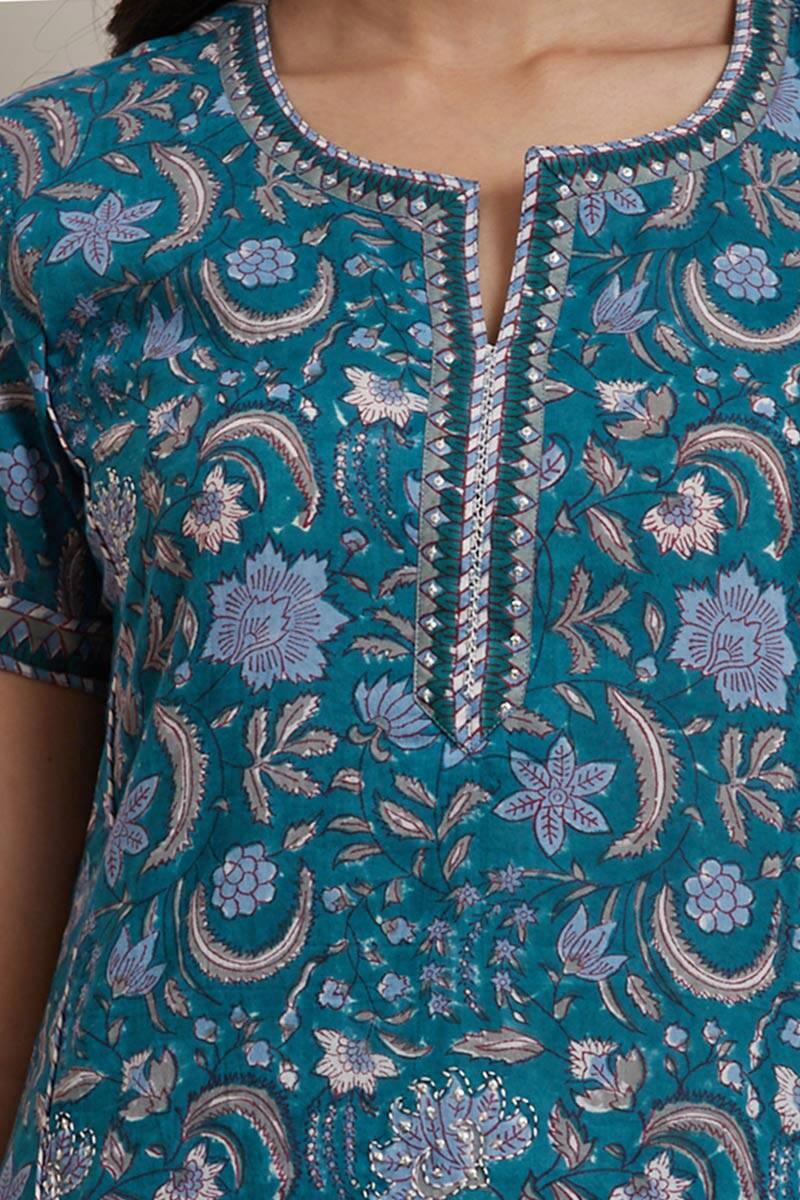 Guldasta Naira Kurta